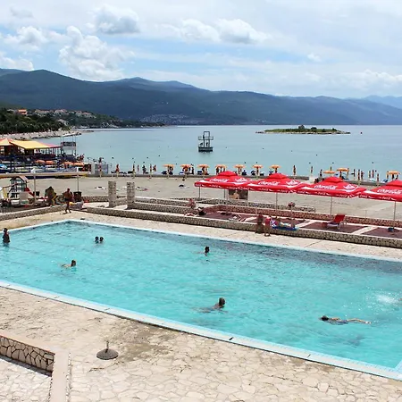 Apartament - 23822 Novi Vinodolski